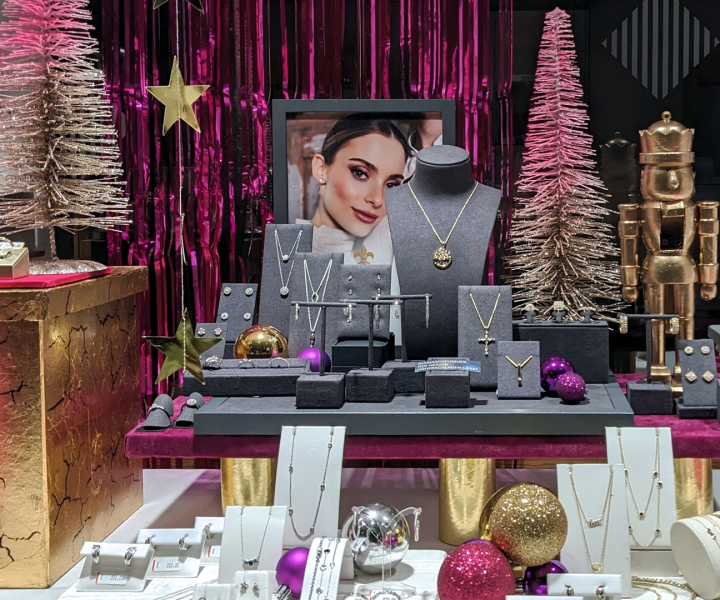 Folgen Sie uns auf Instagram